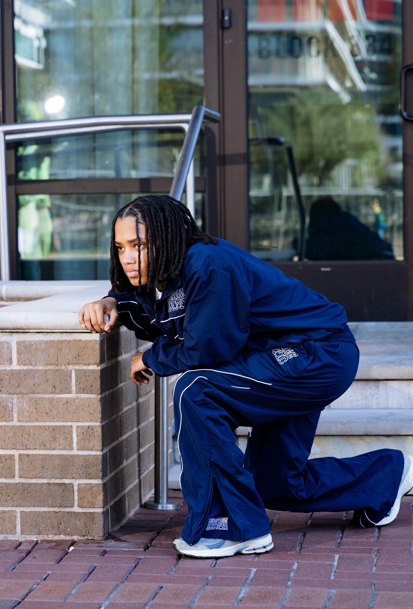 NAVY EXOTIC WINDBREAKER