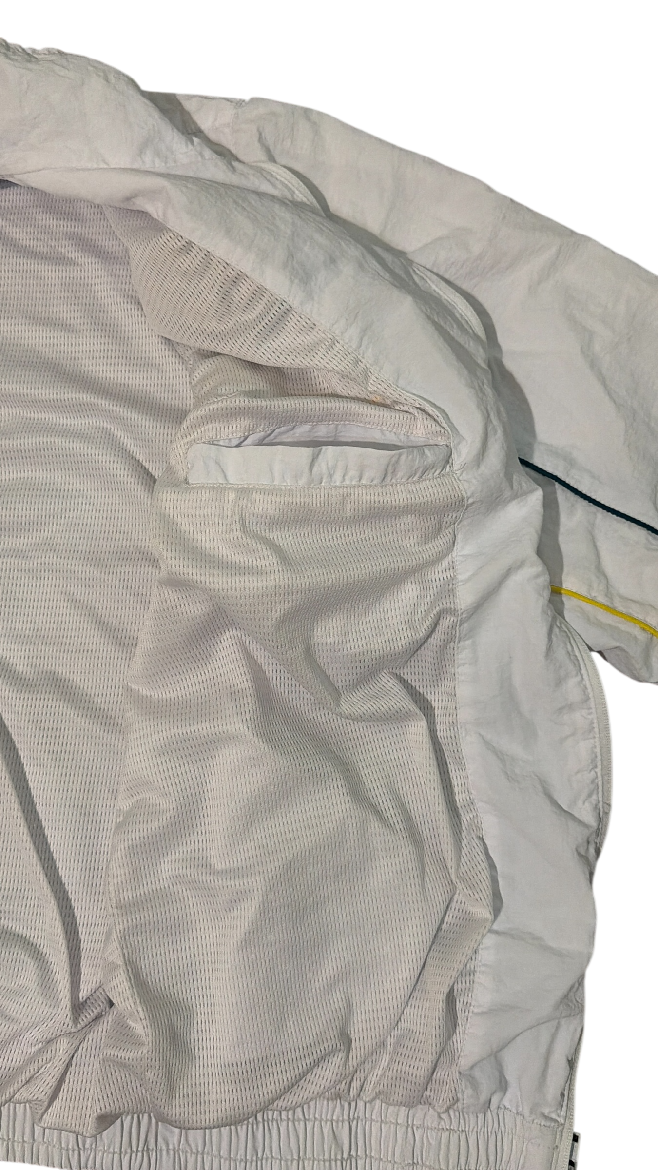 WHITE EXOTIC WINDBREAKER